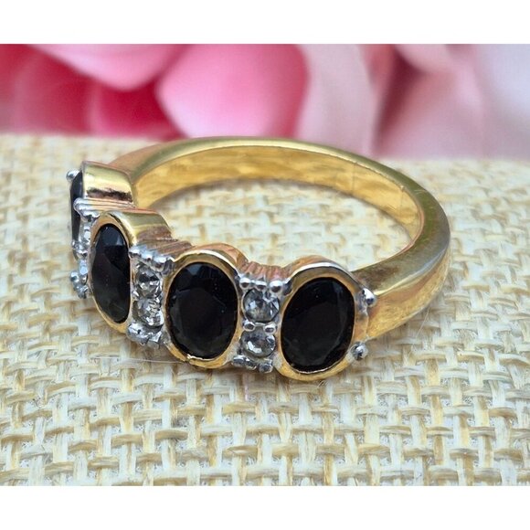 Gold Tone & Black & Clear Crystal Fashion Cocktail Ring Size 8.5 Band Style - Picture 2 of 7